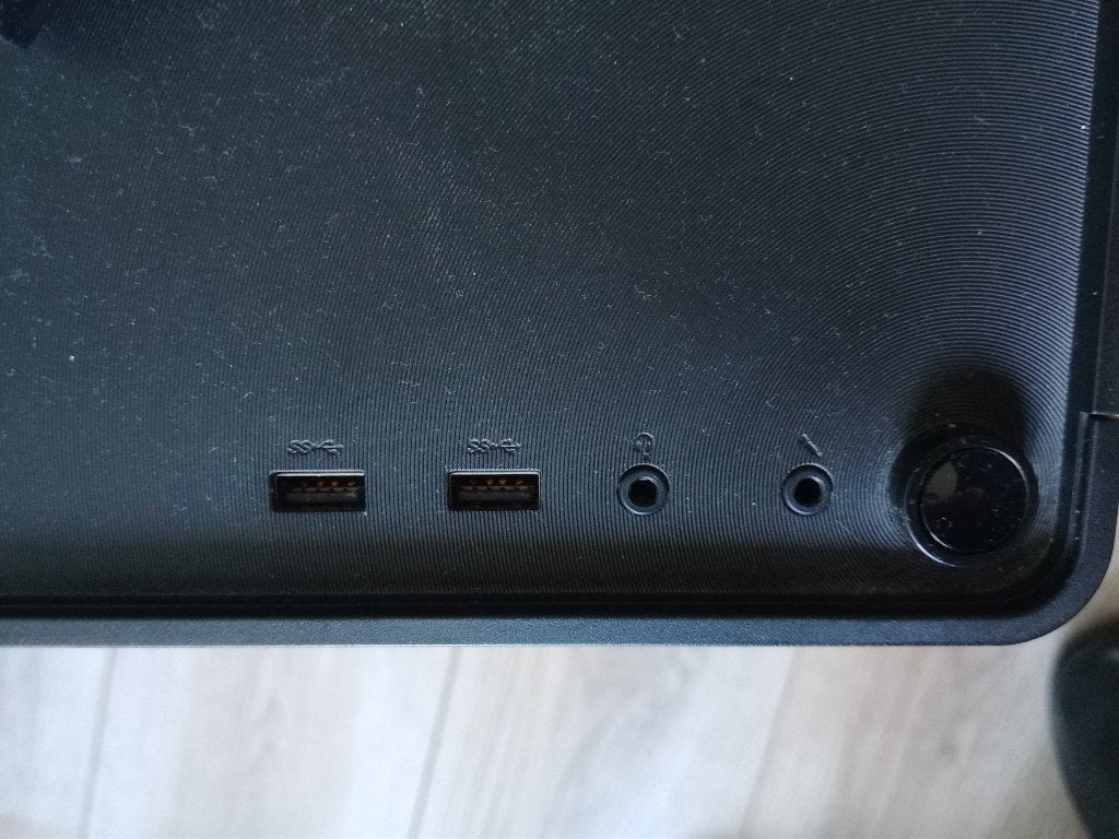 Foto 4 van Lenovo Legion T530-28ICB Desktop i5-8400 GTX 1050Ti 32GB RAM