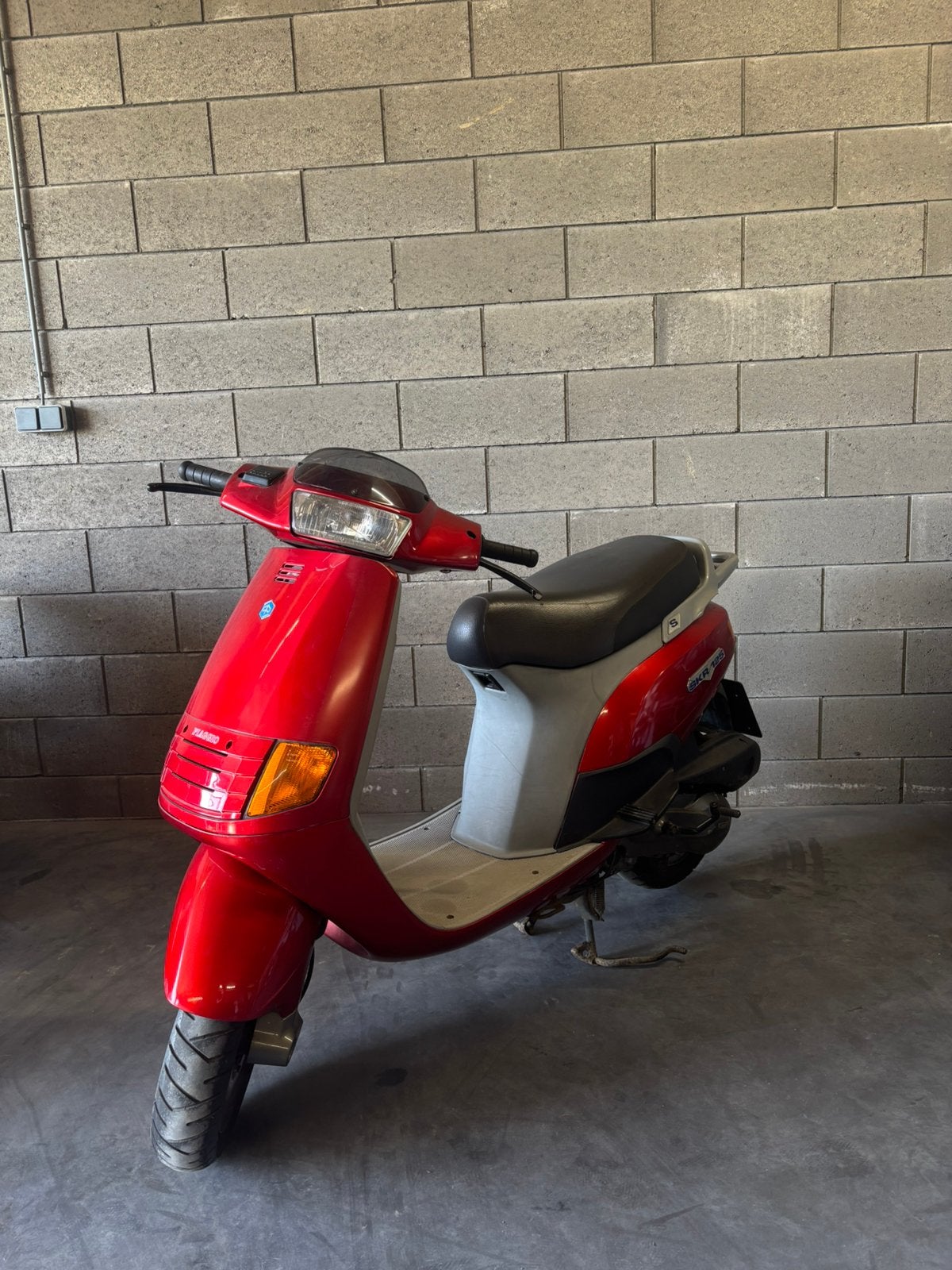 Piaggio SKR 125 Duitse papieren, Ophalen, Zo goed als nieuw, Overige typen, Piaggio