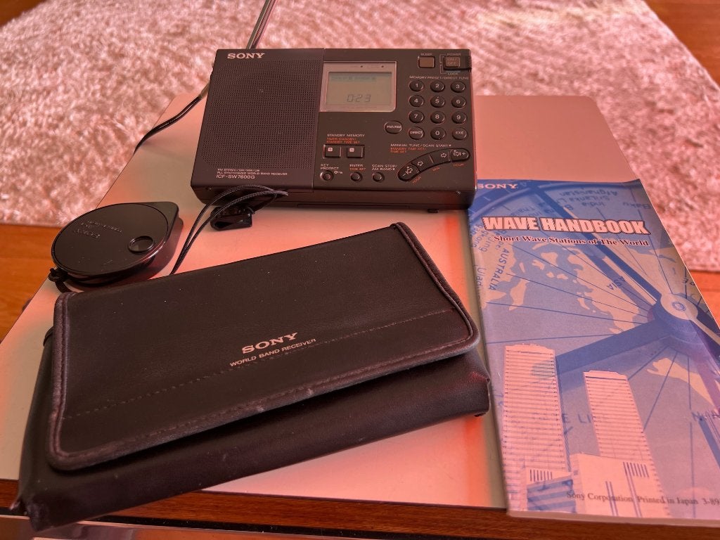 Sony radio portable wereldontvanger, Ophalen of Verzenden, Gebruikt, Wereldontvanger