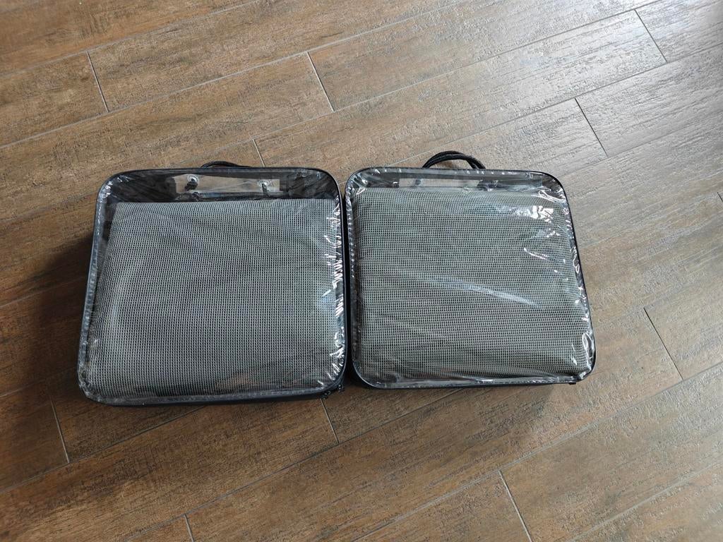 2x tenttapijt 200x300 grijs, Caravans en Kamperen, Kampeeraccessoires, Ophalen of Verzenden, Zo goed als nieuw