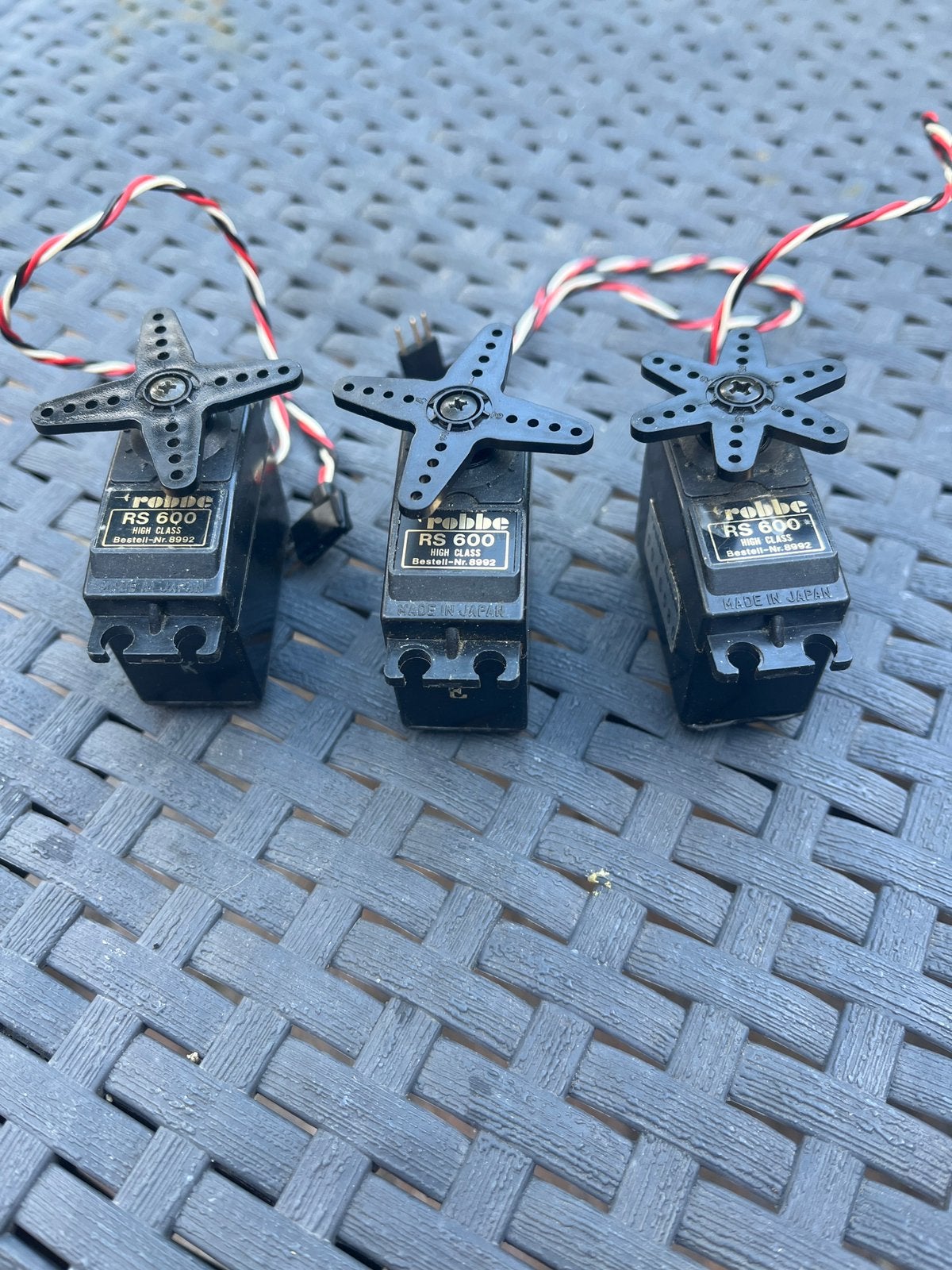Robbe servo RS 600.  3 stuks, Ophalen of Verzenden, Gebruikt