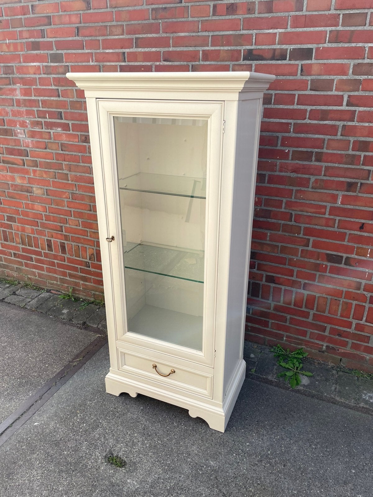 Crème kleur vitrinekast, Selva Italië, Ophalen, 100 tot 150 cm, Overige houtsoorten, Zo goed als nieuw