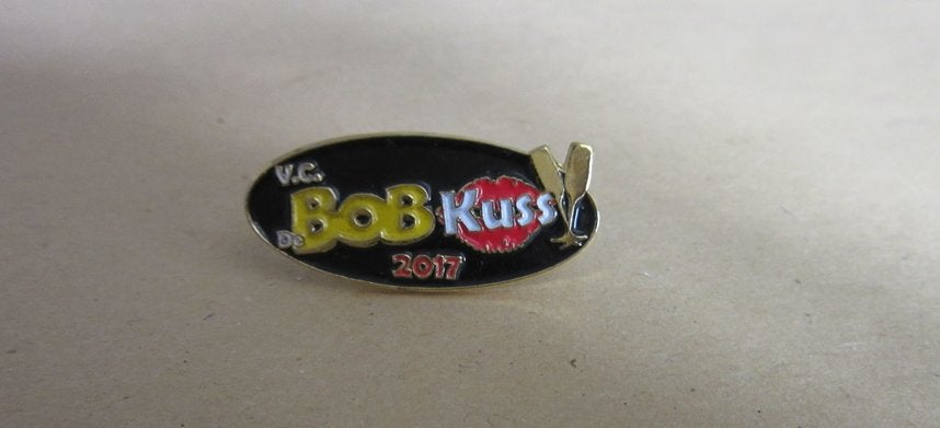 Carnaval pin De BobKuss 2011, Verzenden, Zo goed als nieuw, Overige onderwerpen