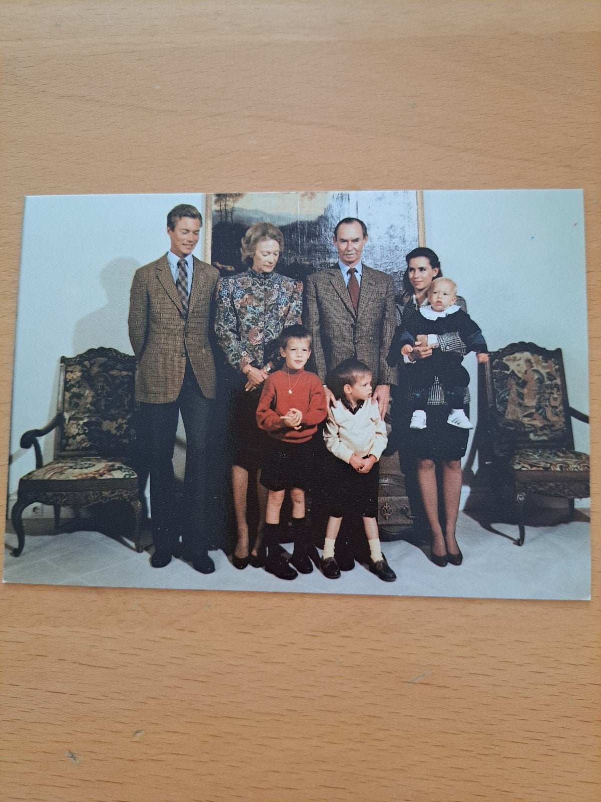 Ansichtkaart Jan en Josephine met ( klein) kinderen, Ophalen of Verzenden, Kaart, Foto of Prent