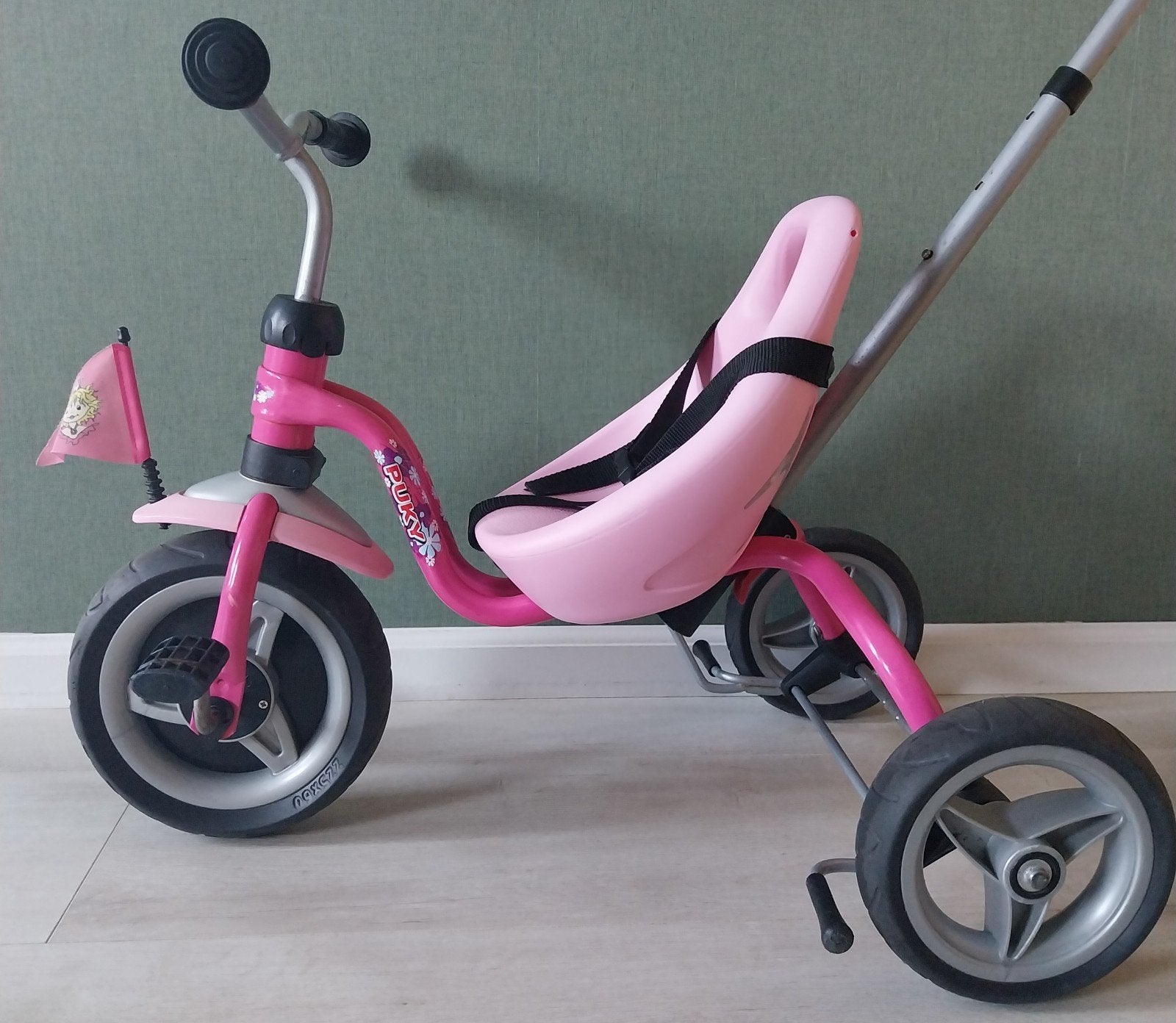Puky driewieler roze met duwstang en riempje, Ophalen, Gebruikt, Overige typen