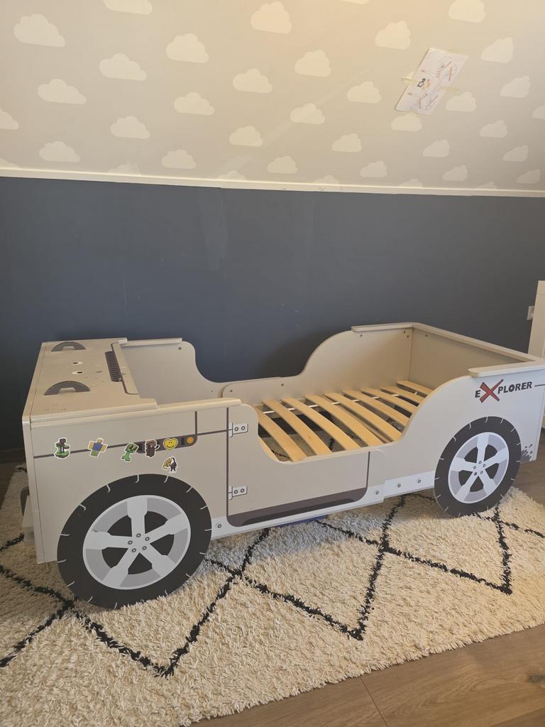 Stoer Autobed eXplorer, Kinderen en Baby's, Kinderkamer | Bedden, Gebruikt, 180 cm of meer, 85 tot 100 cm, Lattenbodem, Ophalen
