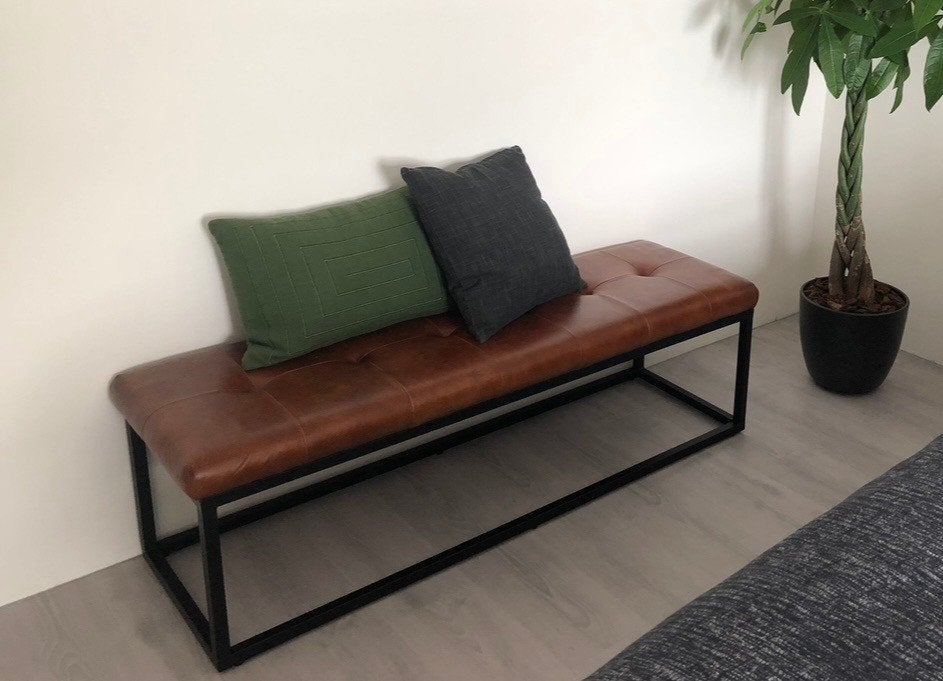 Eetkamerbank - bruin leer en zwart metaal, Ophalen, Minder dan 75 cm, Tweepersoons, Zo goed als nieuw