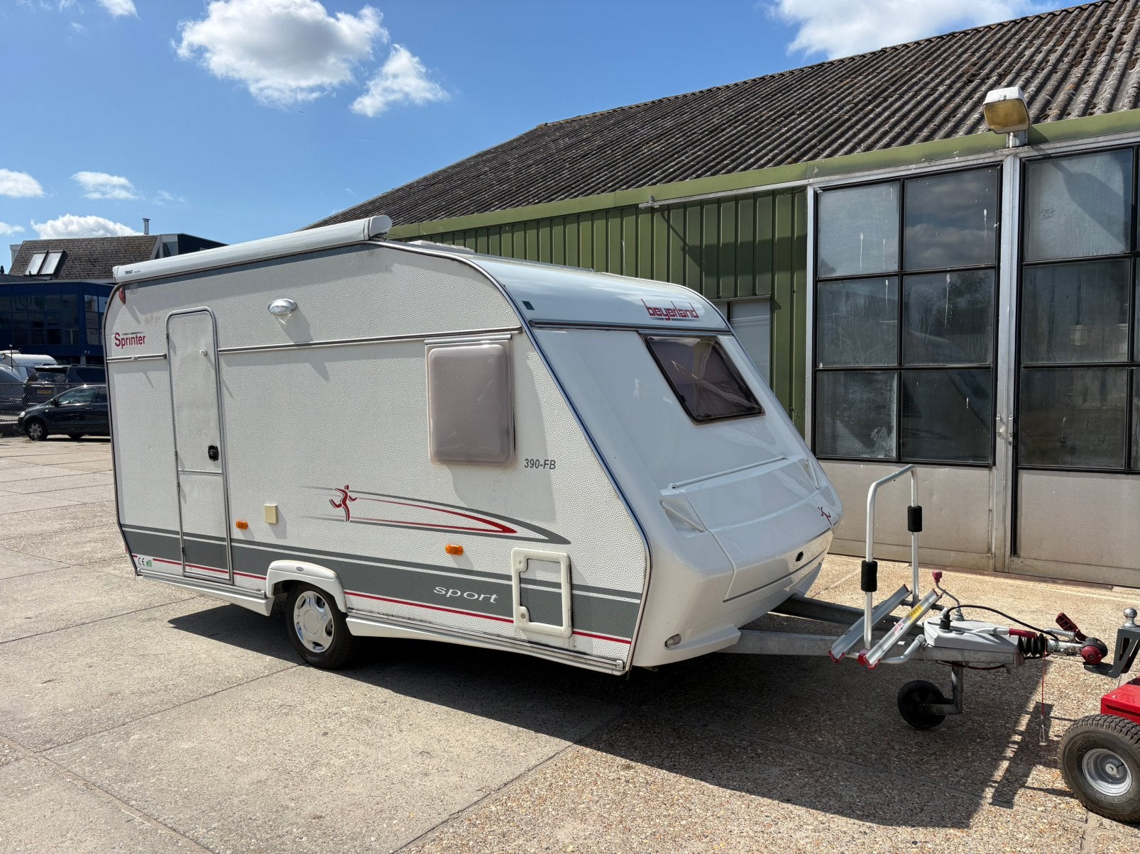 Beyerland Sprinter 390FB, Frans bed, Treinzit, 750 - 1000 kg, Particulier