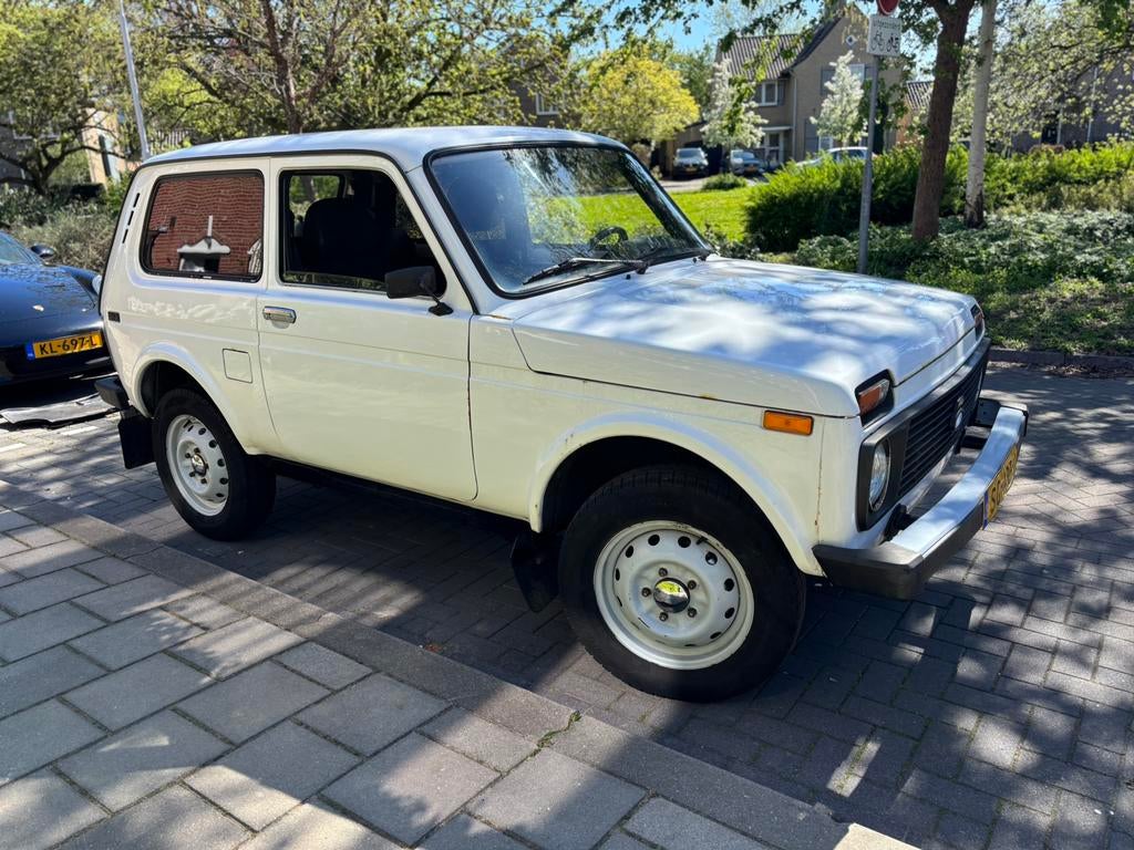 Lada Niva 1.7 I 4WD 2001 Wit, Auto's, Stof, Niva, Zwart, Wit