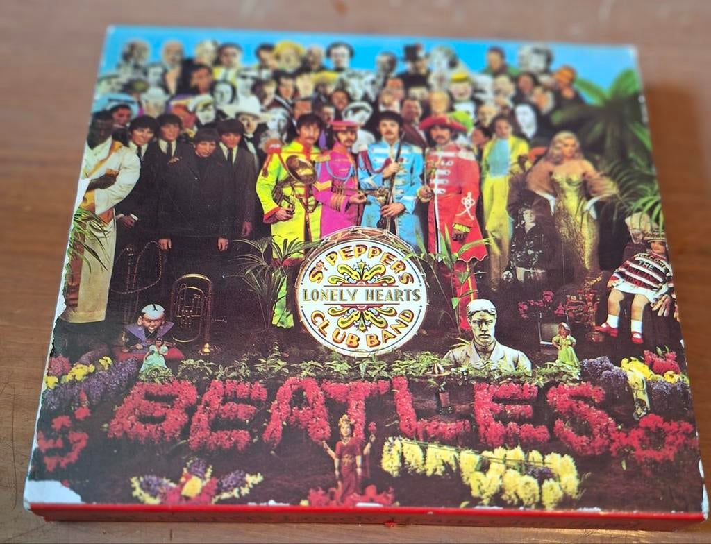 CD. -  THE BEATLES  -  Sgt. Peppers  Lonely Hearts, Ophalen of Verzenden, Zo goed als nieuw