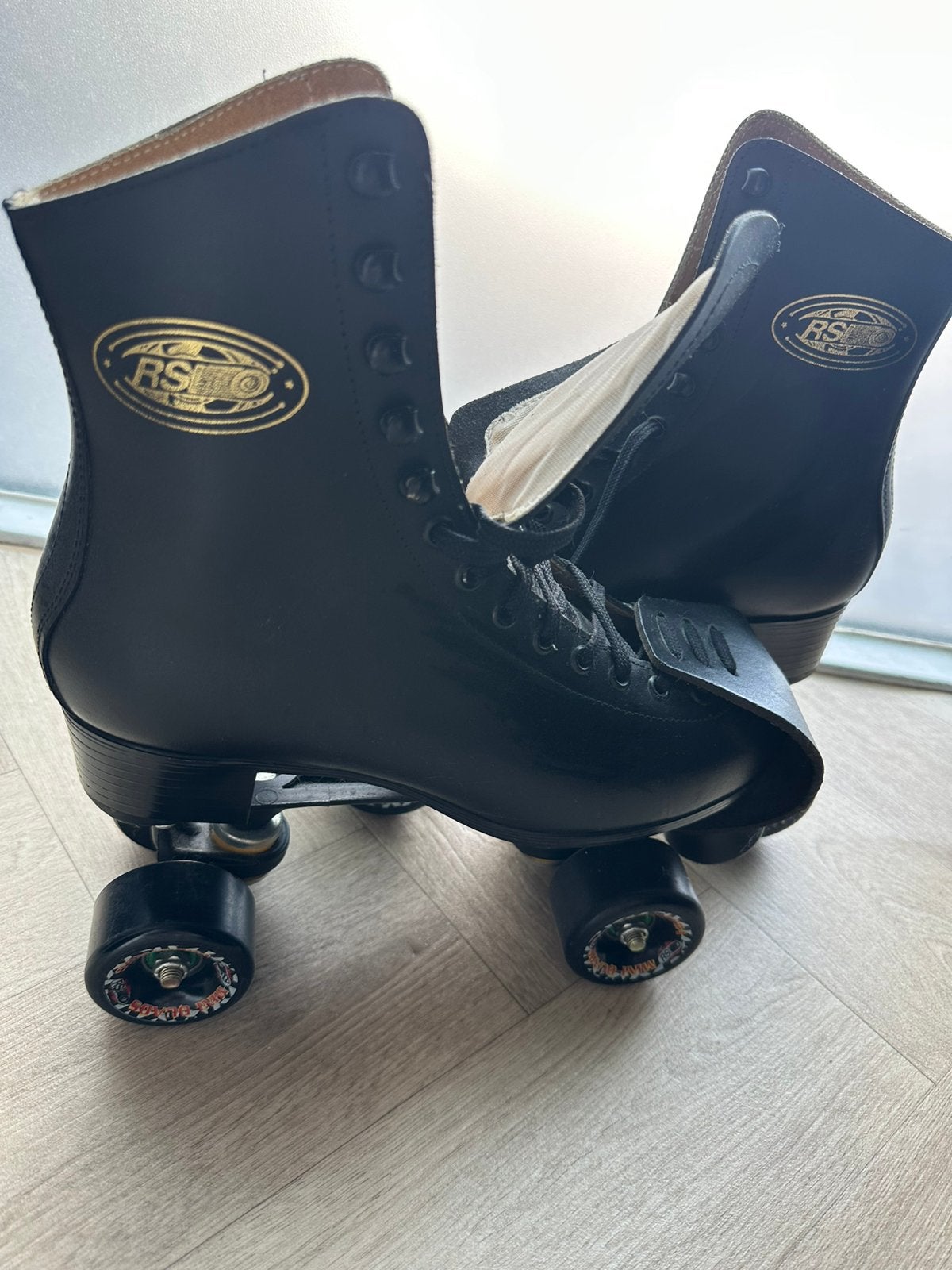 RS Rolschaatsen maat 41, Ophalen, Zo goed als nieuw