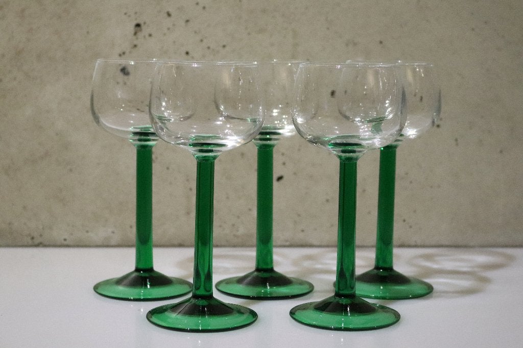 5 Vintage wijnglazen – Met groen been & voet – Luminarc, Ophalen of Verzenden, Zo goed als nieuw, Overige typen
