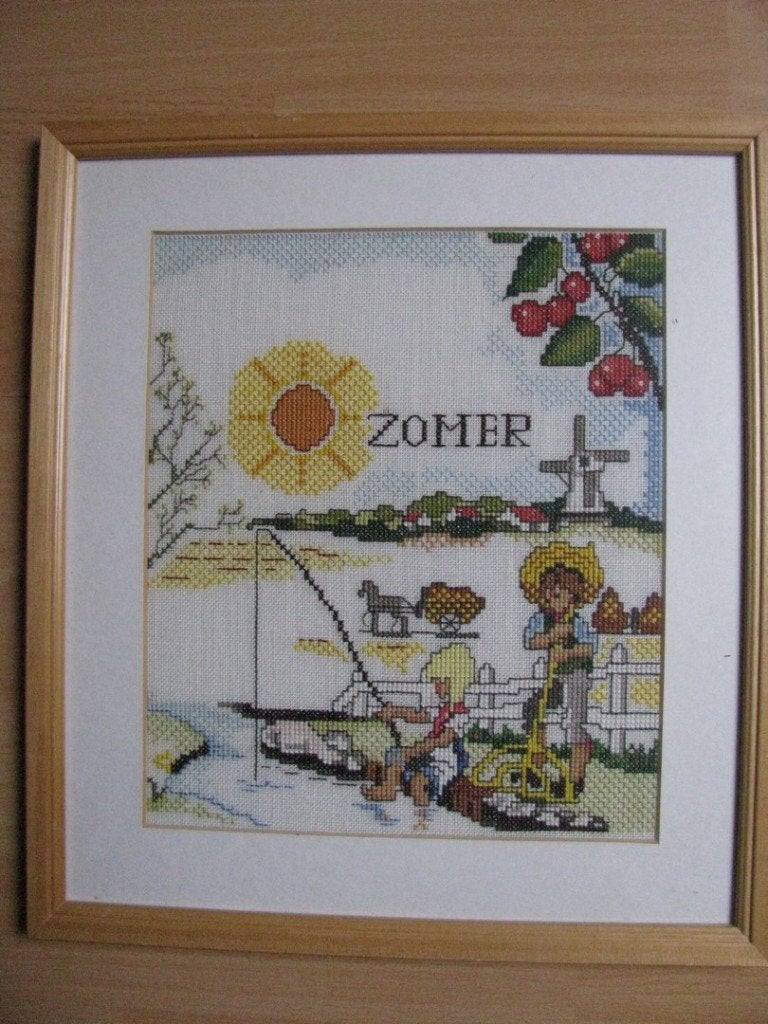 geborduurde schilderijtjes van de 4 seizoenen, Minder dan 50 cm, Ophalen of Verzenden, Zo goed als nieuw, Schilderij