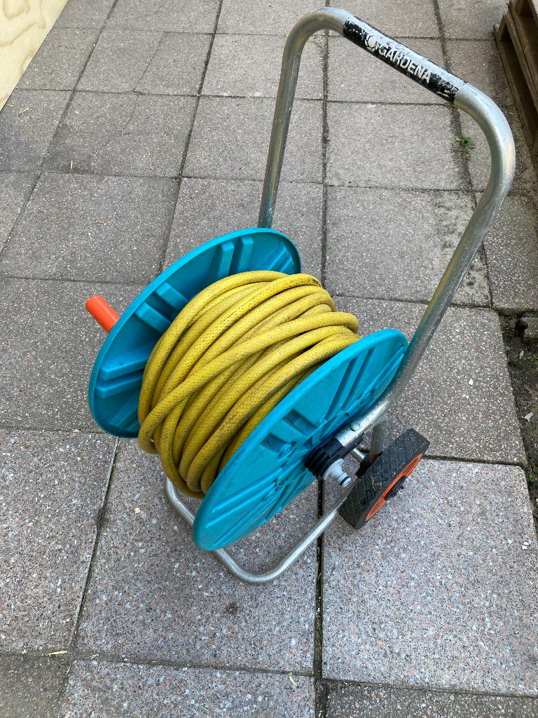 tuinslanghaspel, met 25 meter slang, gardena, Tuin en Terras, Tuinslangen, Ophalen, Gebruikt, Tuinslanghaspel