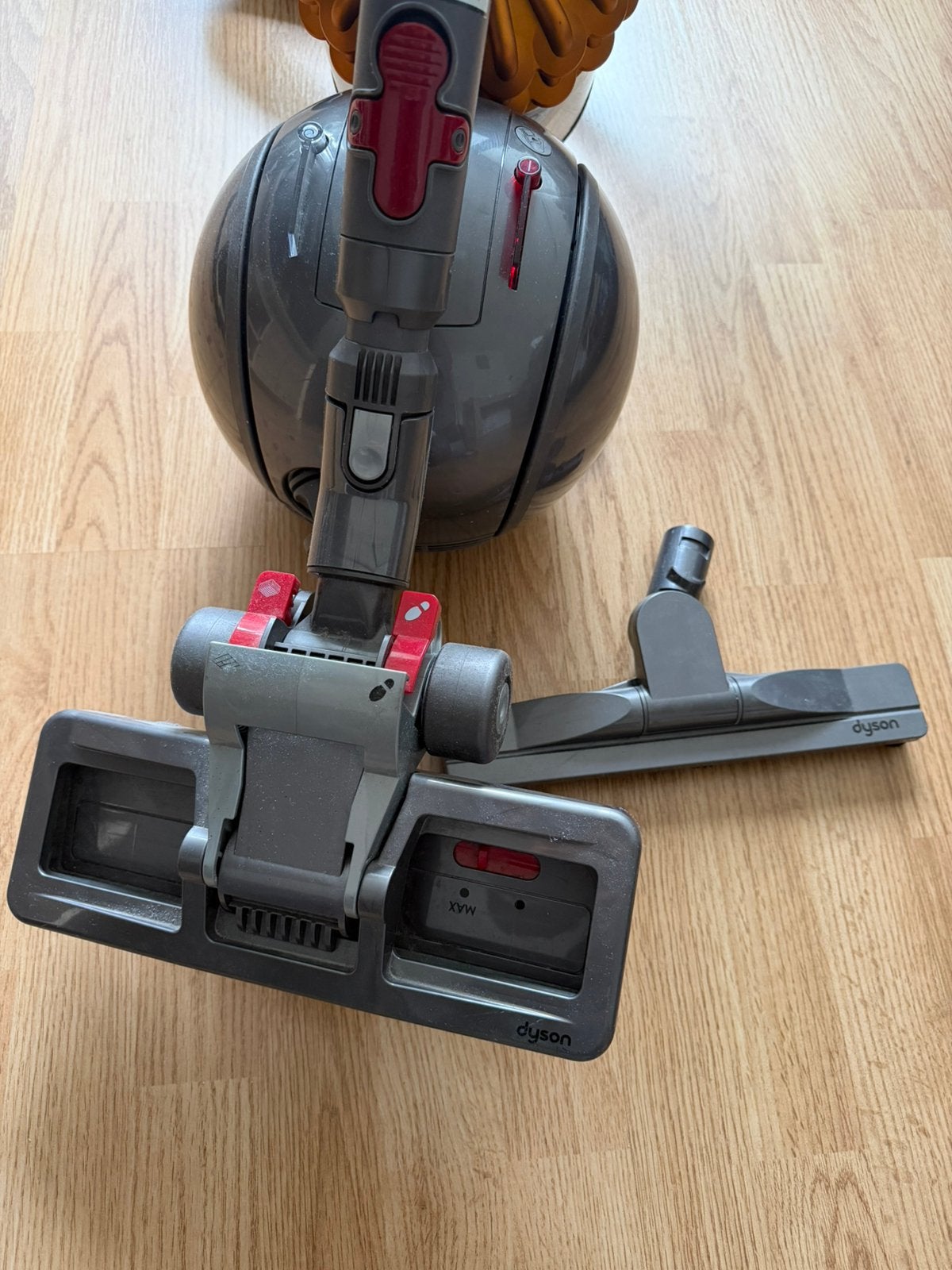 Dyson Ball DC52 Extra Allergy, Witgoed en Apparatuur, Stofzuigers, Ophalen of Verzenden, Zo goed als nieuw, 1200 tot 1600 watt