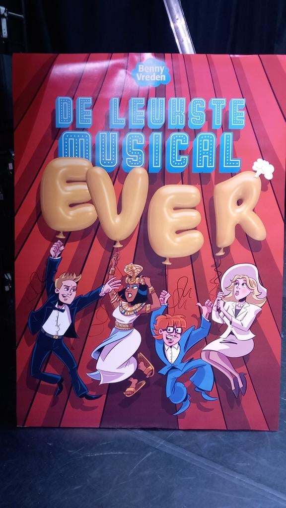 De leukste musical ever decor, Ophalen