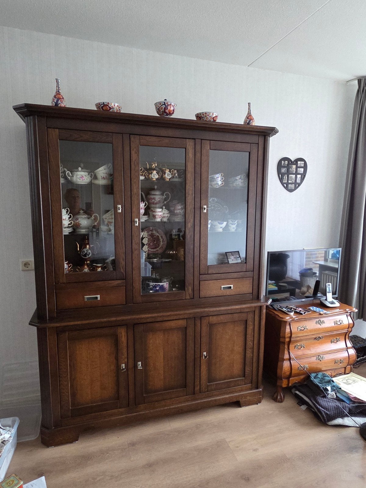 Massieve eikenhouten vitrinekast met glazen deuren, Huis en Inrichting, Kasten | Buffetkasten, Ophalen, Glas, 200 cm of meer, Zo goed als nieuw