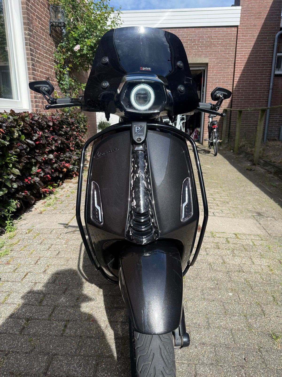 Vespa Sprint met Akrapovic uitlaat en carbon, Ophalen, Gebruikt, Maximaal 45 km/u, Overige modellen