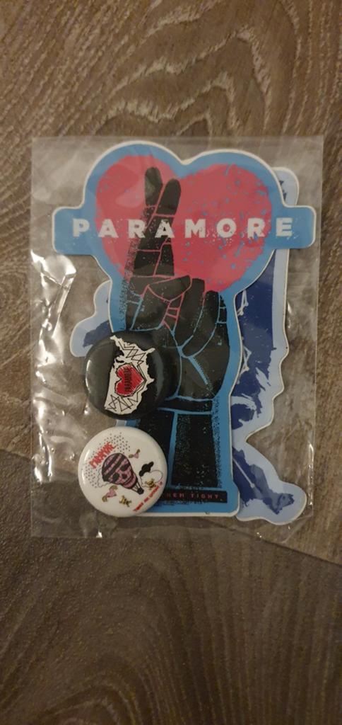 Paramore 2x button 2x sticker. Set 1., Ophalen of Verzenden, Nieuw