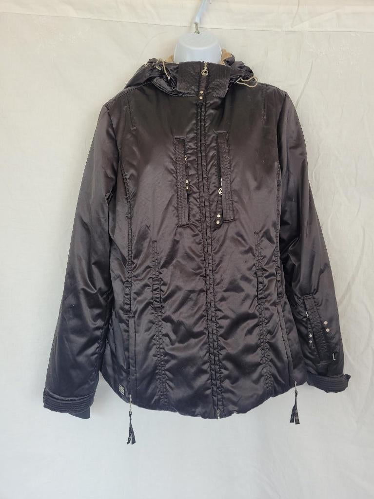 Stoere zwarte glanzende winterjas mt 42 merk Luhta, ., Zwart, Maat 42/44 (L), Ophalen of Verzenden