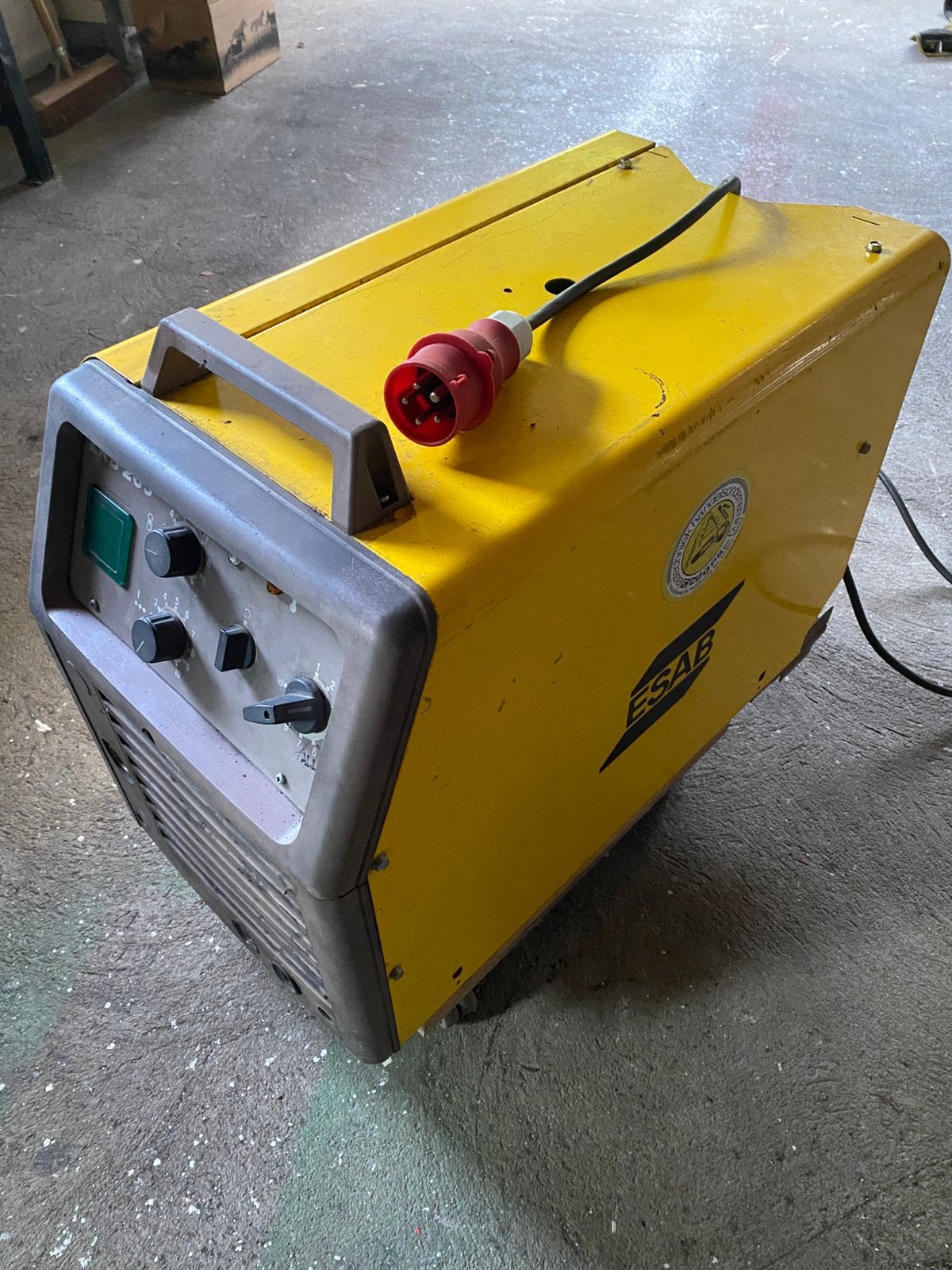 Esab LKB265 co2 lastoestel 400v, Doe-het-zelf en Verbouw, Ophalen, Gebruikt, 250 ampère of meer, Co2