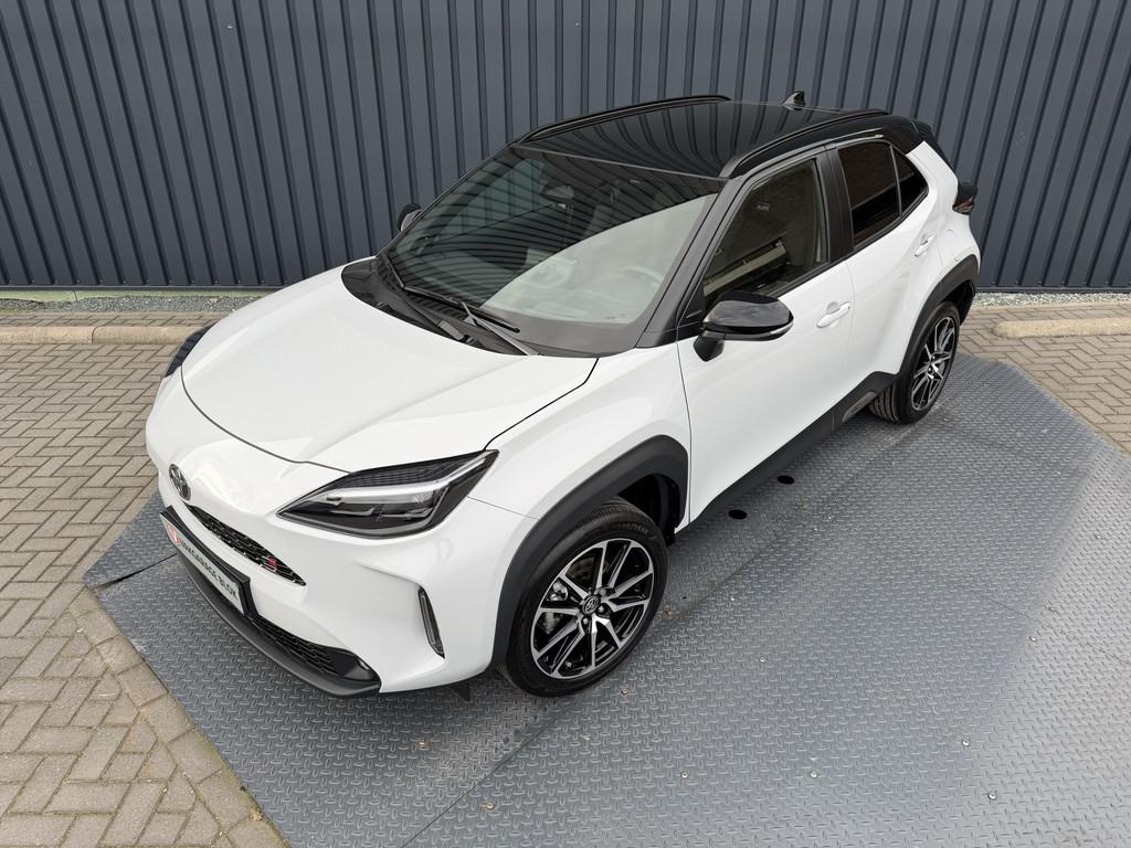 Toyota Yaris Cross 1.5 Hybrid 130 GR Sport | Pano dak | JBL, 12 maanden, Gebruikt, 1490 cc, Bedrijf