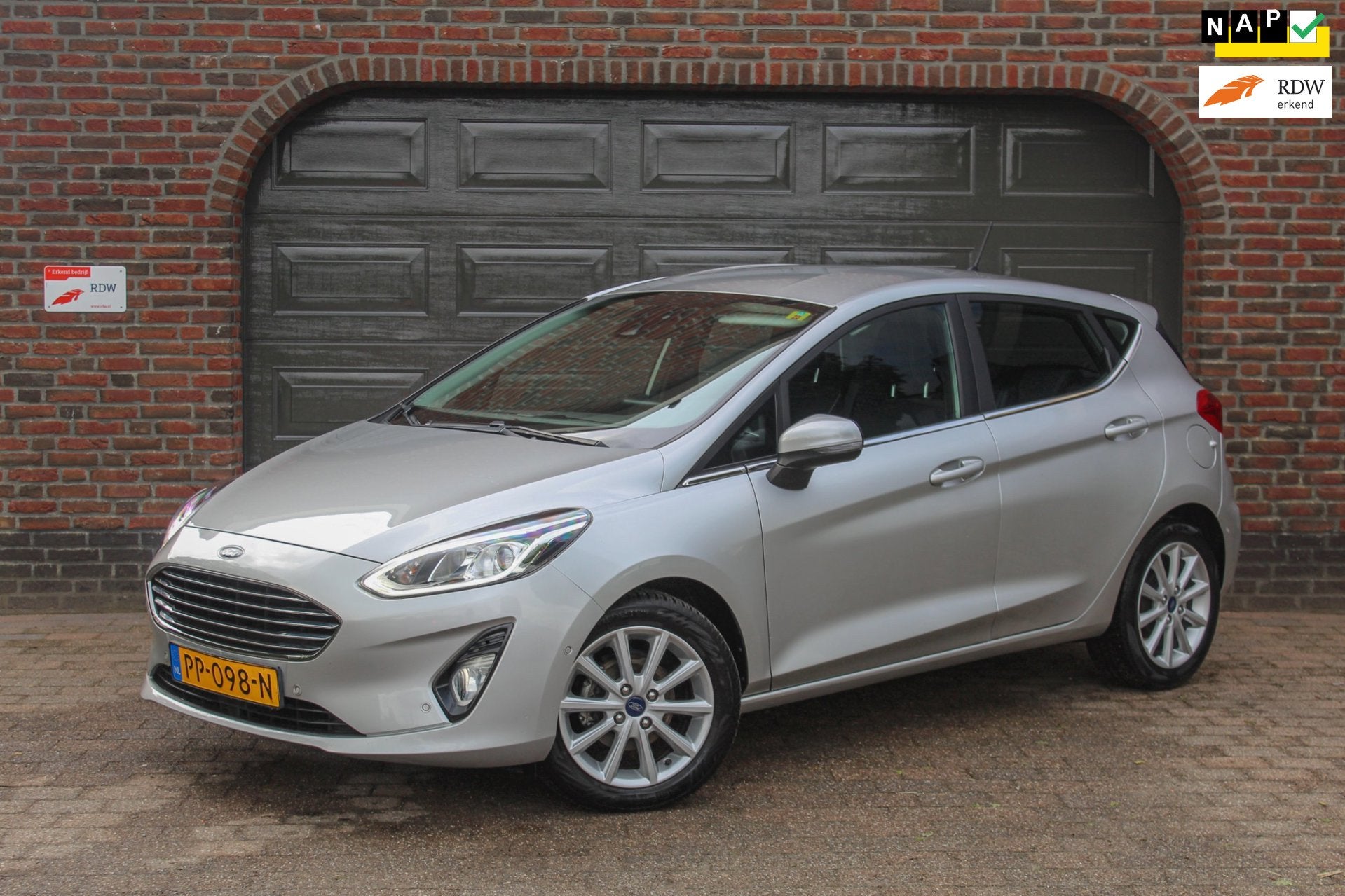 Ford Fiesta 1.0 EcoBoost Titanium - 100PK - B&O - ACC - came, Auto's, Voorwielaandrijving, 580 kg, 100 pk, 23 km/l