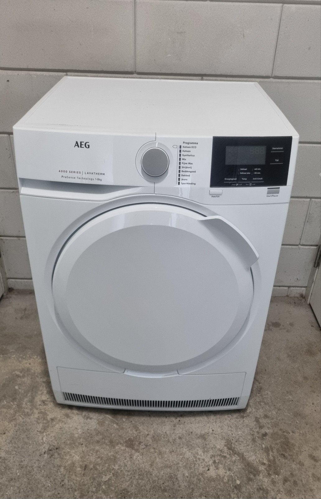aeg condensdroger, Ophalen, 6 tot 8 kg, Minder dan 85 cm, Zo goed als nieuw