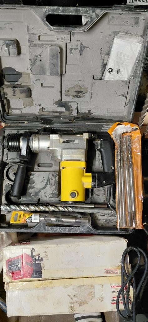 Mannesmann Boor- en Breekhamer 920W met accessoires, Ophalen of Verzenden, Gebruikt, 600 watt of meer, Boor- en/of Breekhamer