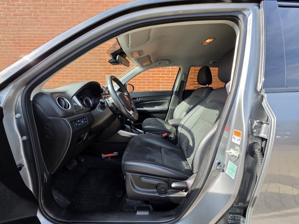 Suzuki Vitara 1.5 Hybrid Style Automaat Navigatie Clima Came, Auto's, Gebruikt, Euro 6, 4 cilinders, 400 kg
