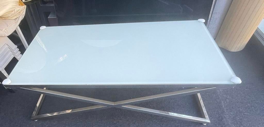 Moderne salontafel met zilveren details en glazen blad, Ophalen, 100 tot 150 cm, 50 tot 100 cm, Minder dan 50 cm