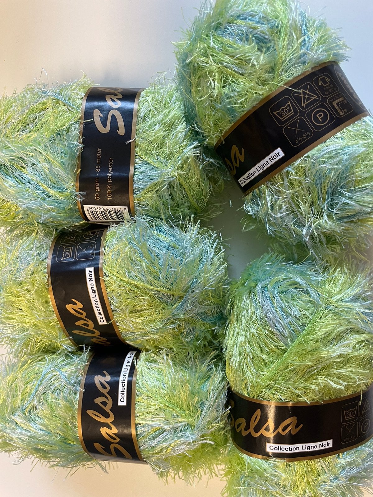 15 bollen harig haak/ breigaren in 3 kleuren - nieuw, Ophalen of Verzenden, Nieuw, Breien of Haken, Wol of Garen