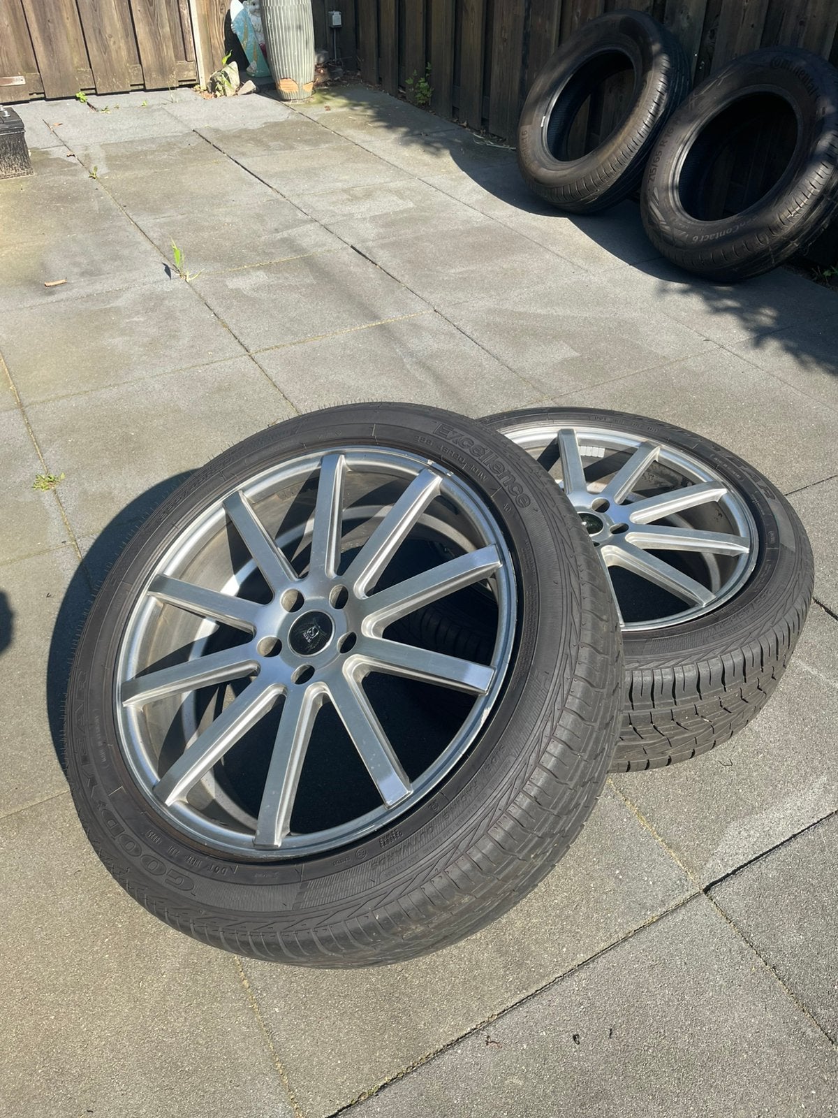 20 inch alluminium velgen met mooie banden, Ophalen, Zo goed als nieuw