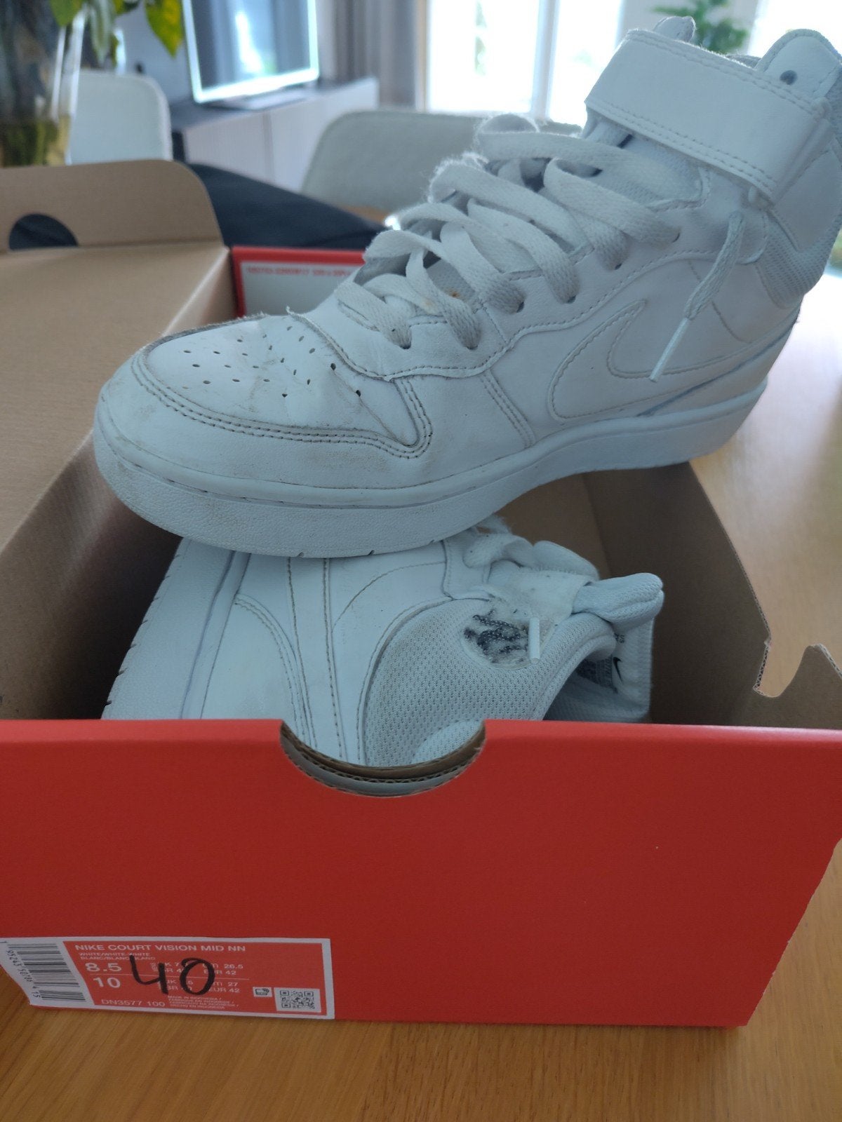 Witte Nikes maat 40, Ophalen, Zo goed als nieuw, Wit