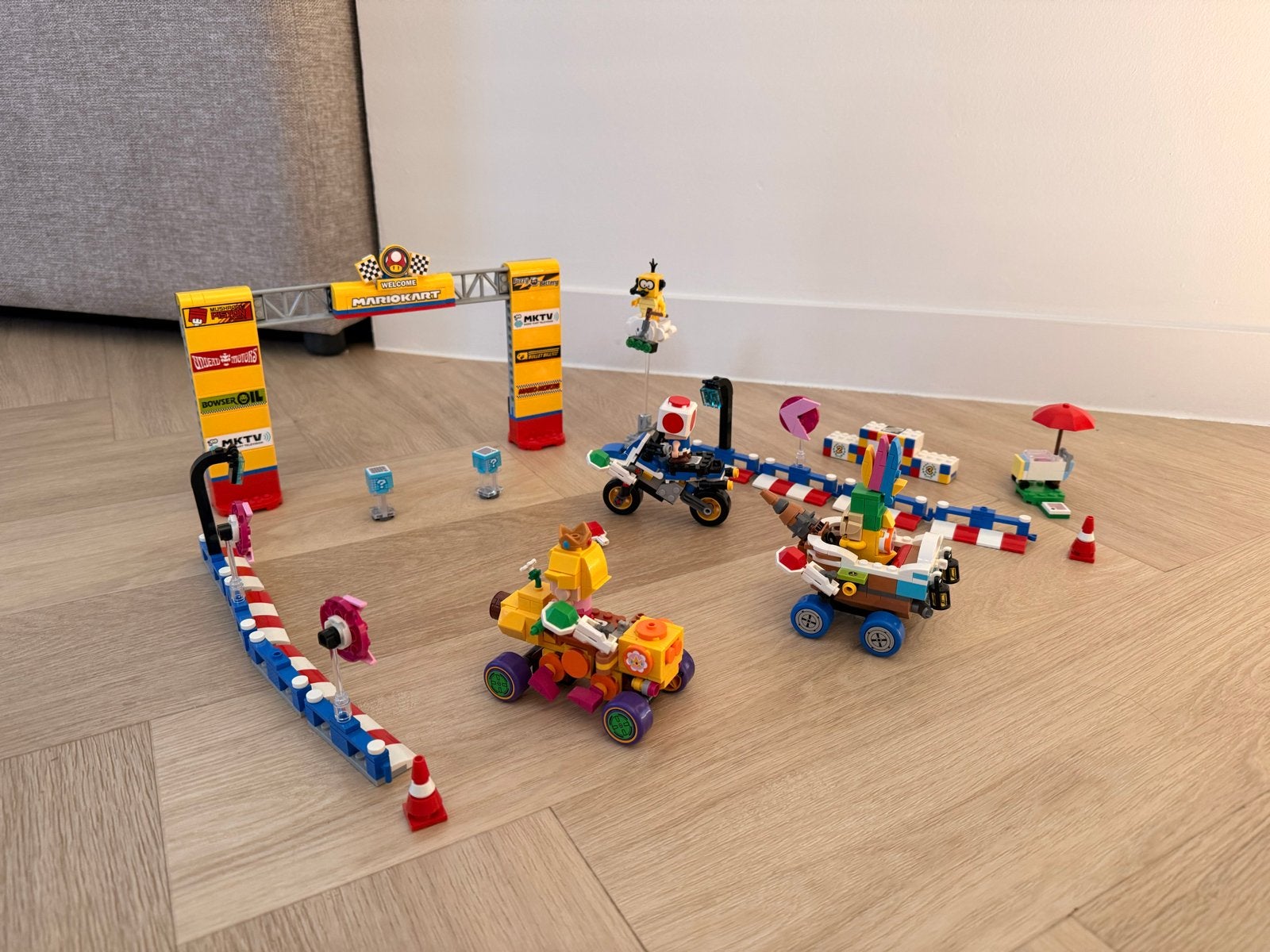 LEGO Super Mario Mario Kart: Baby Peach en Grand Prix set, Ophalen of Verzenden, Zo goed als nieuw, Overige merken