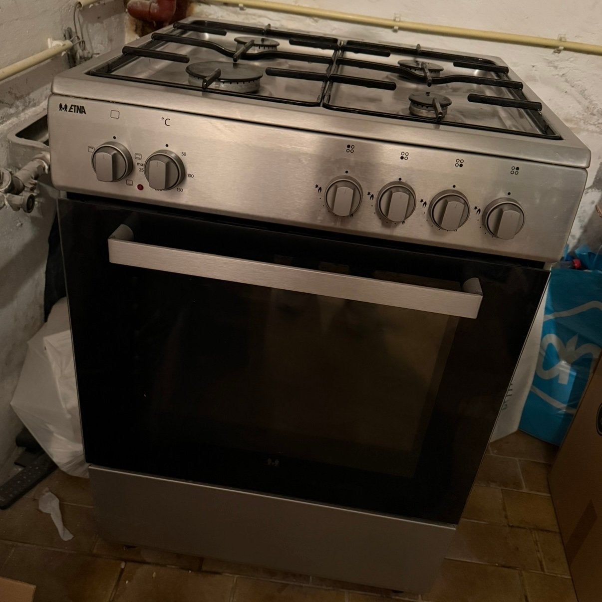 TE KOOP: ETNA GASFORNUIS + BON (230,00), Witgoed en Apparatuur, Ophalen, 4 kookzones, Zo goed als nieuw, Gas