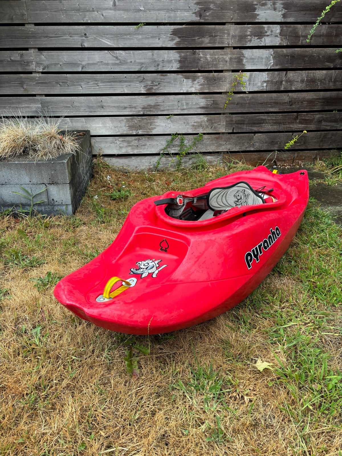 Pyranha S6F Kajak - Perfect voor wildwateravonturen, Ophalen, Gebruikt, 1-persoons