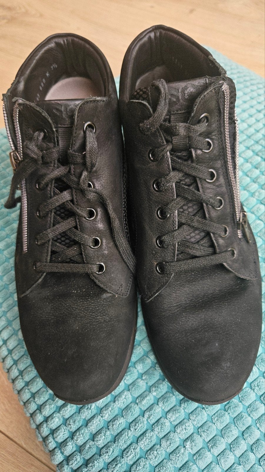 Mooie Durea Go sneakers zwart maat 7,5, Kleding | Dames, Durea, Schoenen met lage hakken, Zwart, Ophalen of Verzenden