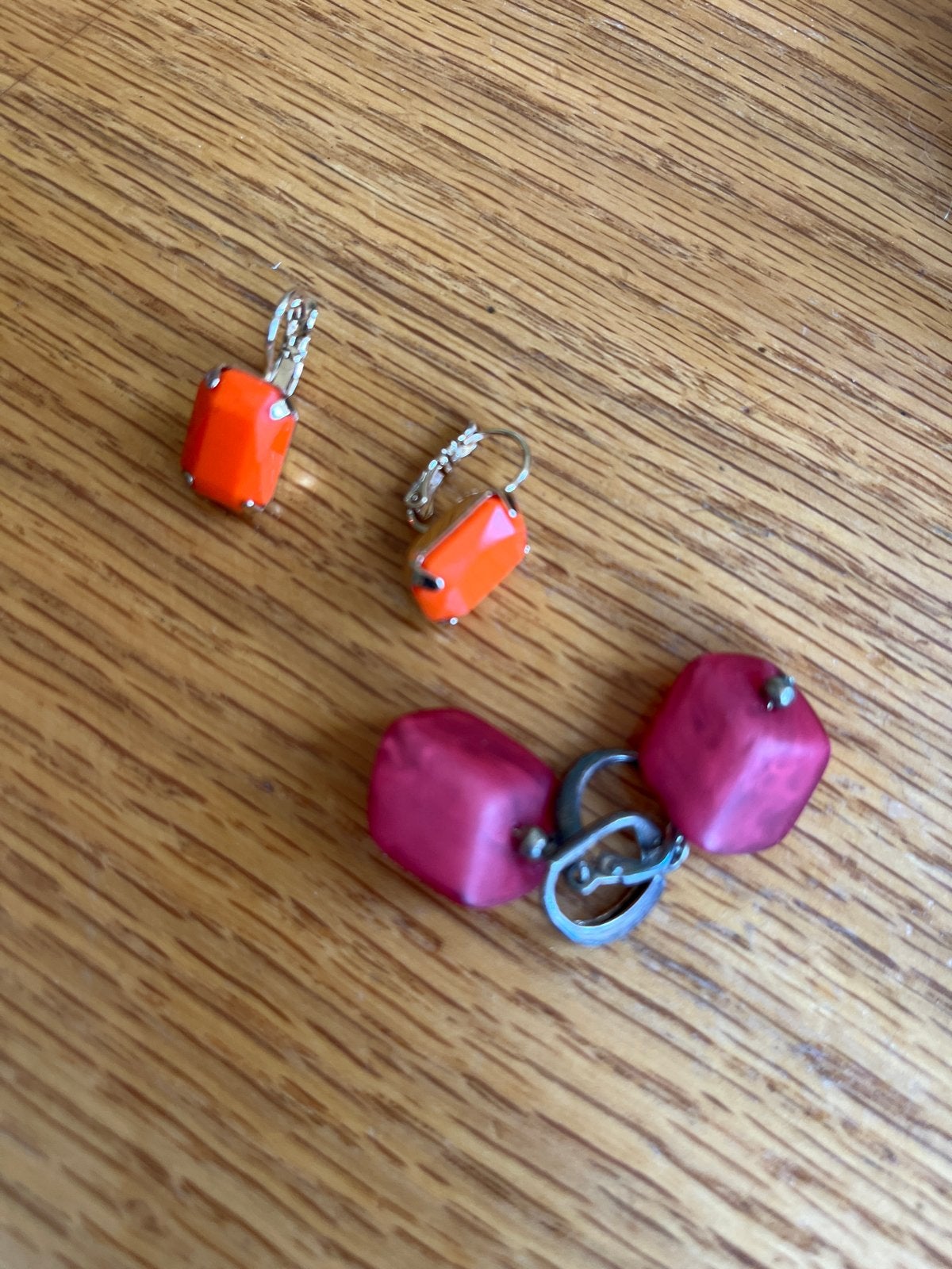 Oorbellen otazu met oranje en rood/roze stenen, Sieraden, Tassen en Uiterlijk, Oorbellen, Overige materialen, Gebruikt, Oranje