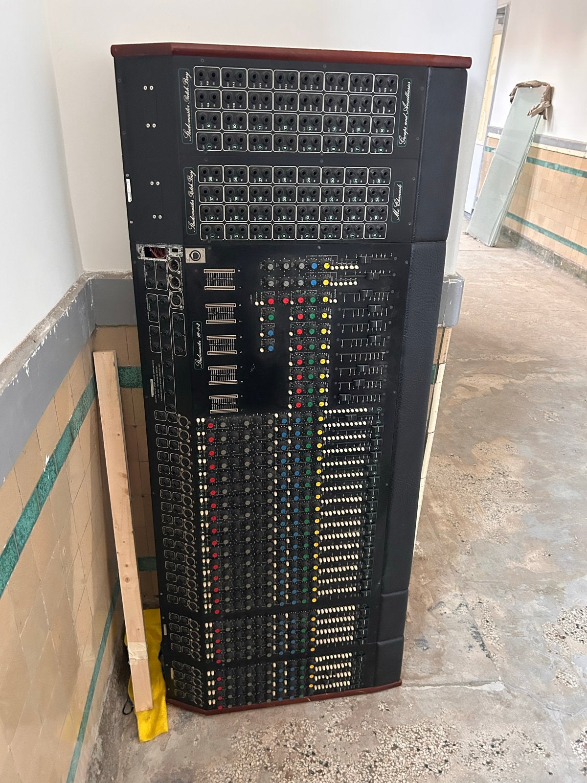 Studiomaster 16-8-2 Mengpaneel - Vintage Audio Mixer, Ophalen, Gebruikt, 10 tot 20 kanalen, Microfooningang