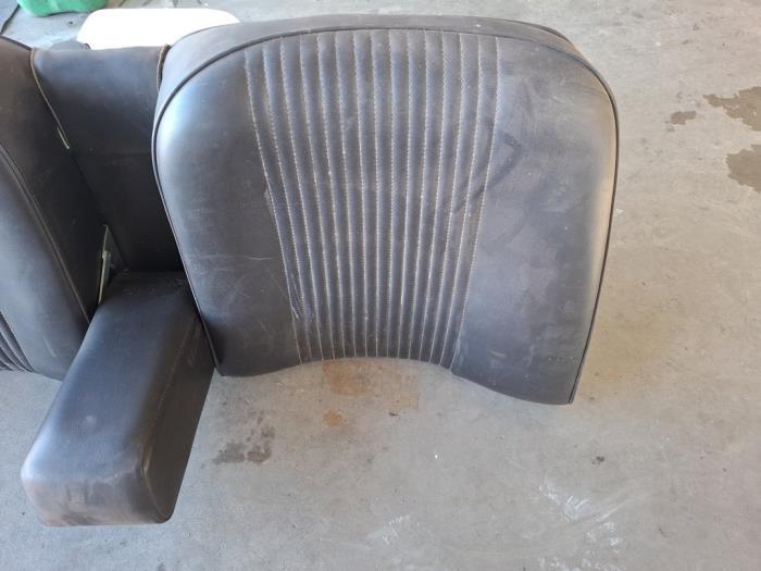 Achterbank van een Alfa Romeo Giulia, Gebruikt, -, Verzenden, -