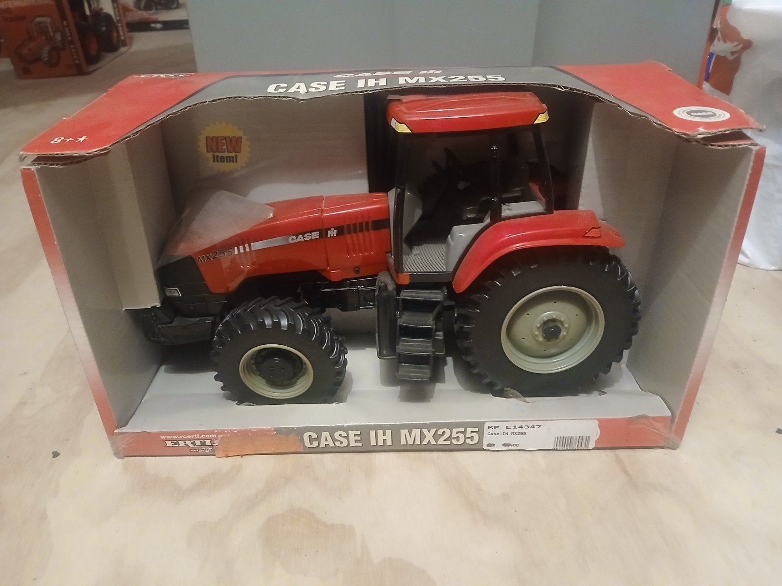 Ertl Case IH international Magnum MX 255 schaal 1:16, Ophalen of Verzenden, Nieuw, Tractor of Landbouw