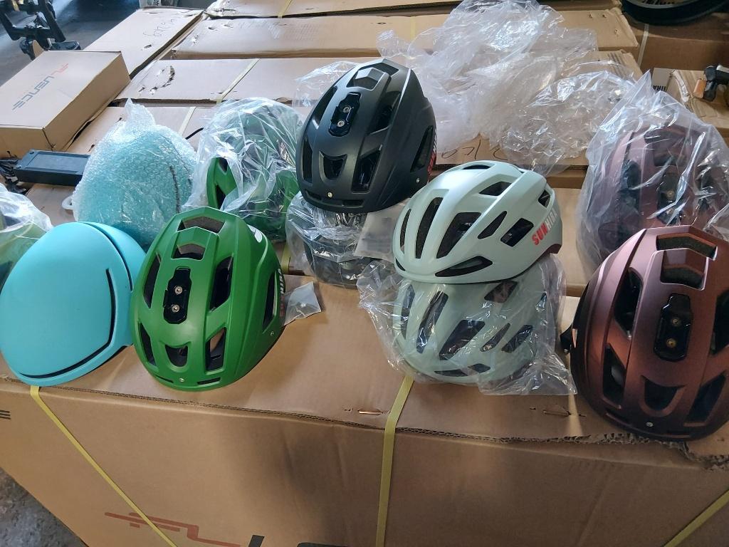 Helmen  EU goed gekeurd €35, Fietsen en Brommers, Brommerhelmen, Ophalen of Verzenden, Nieuw