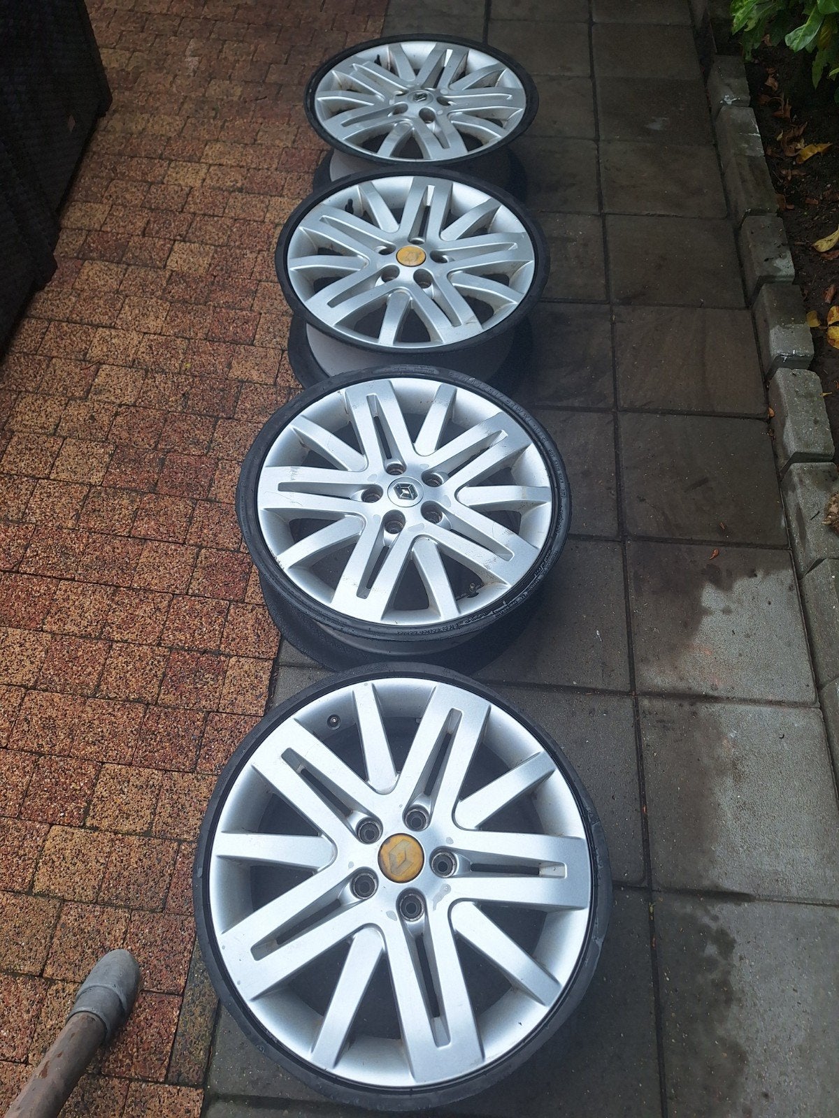 Set van 4 gebruikte banden en velgen Renault Laguna, Ophalen, Gebruikt, Banden en Velgen, 17 inch