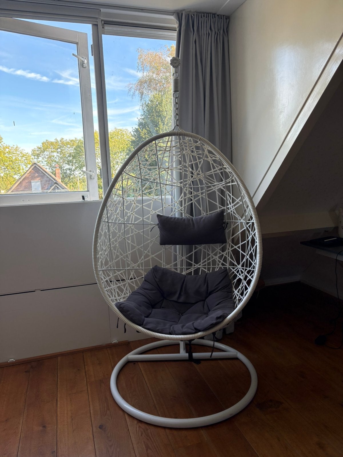 Hangstoel wit / Ei stoel, Ophalen, Overige materialen, Wit, Zo goed als nieuw