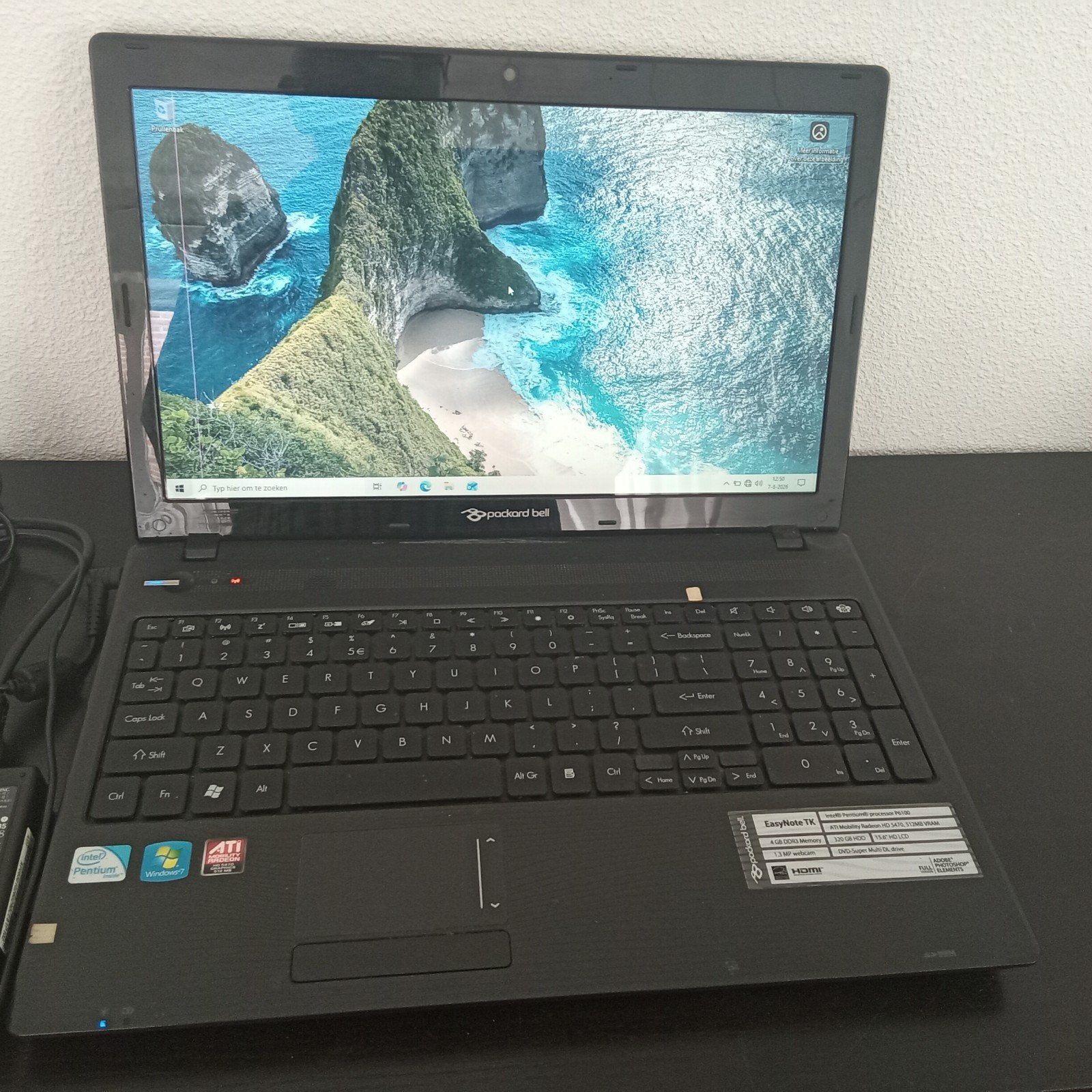 Packard Bell laptop met oplader en draadloze muis, Computers en Software, Windows Laptops, Gebruikt, Minder dan 2 Ghz, Ophalen of Verzenden