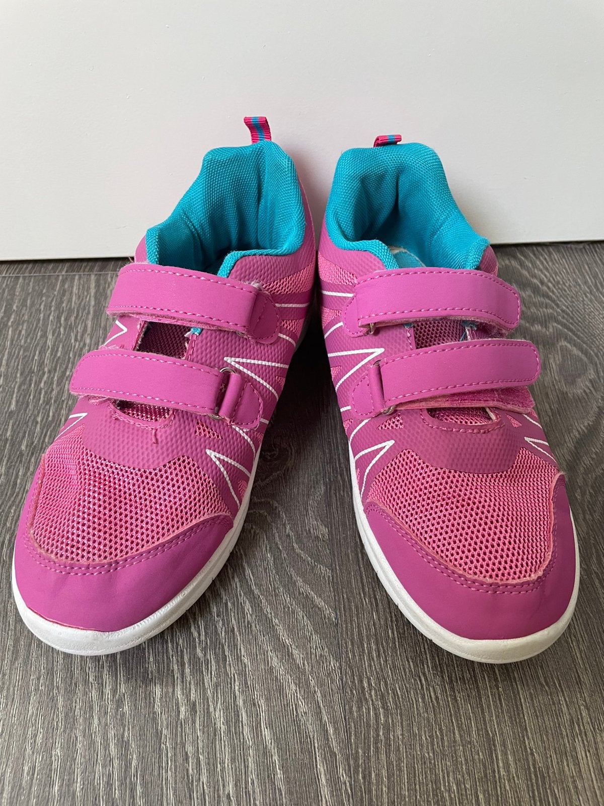 Chicane sportschoenen maat 33, Ophalen of Verzenden, Zo goed als nieuw, Sportschoenen