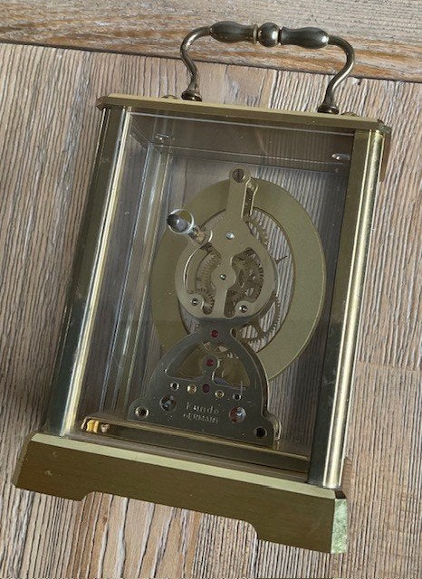 KUNDO skeleton carriage clock, Ophalen of Verzenden, Zo goed als nieuw, Werkt op batterijen, Overige merken