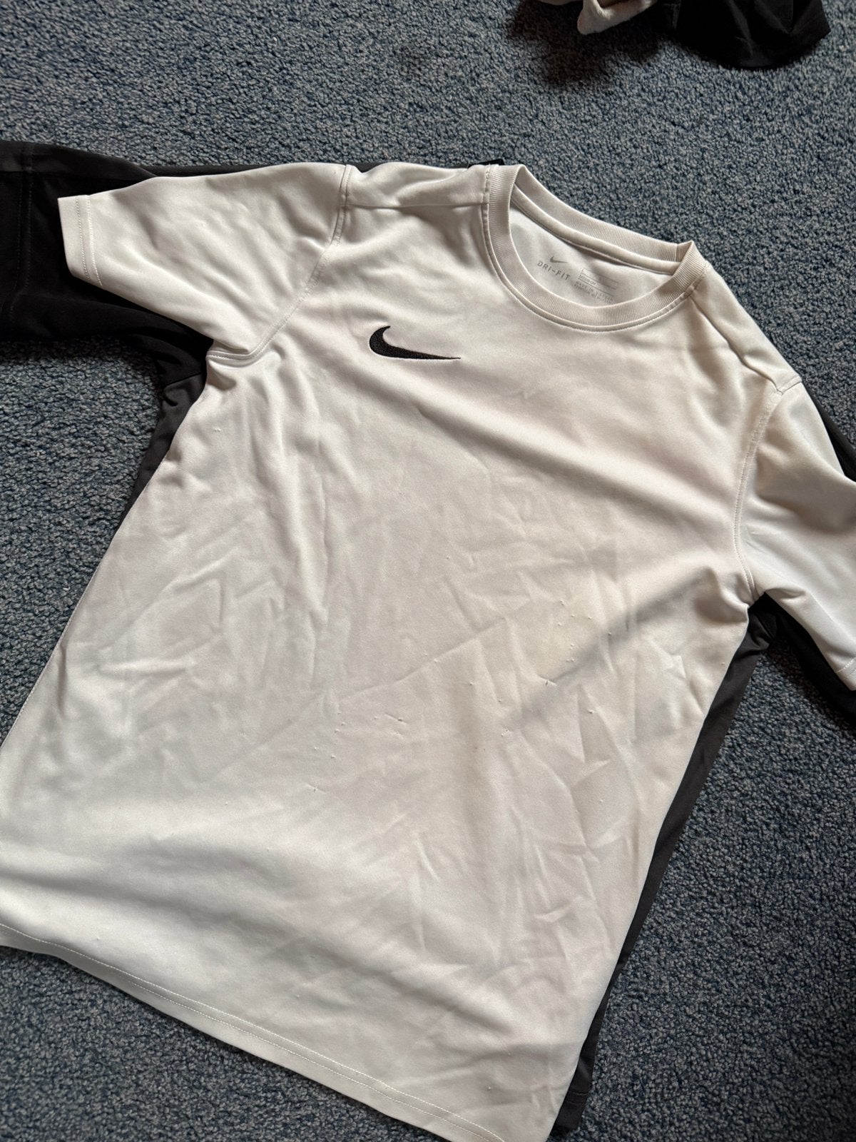 Nike jongens sportshirt maat 147, Kinderen en Baby's, Kinderkleding | Maat 146, Verzenden, Zo goed als nieuw, Jongen, Sport- of Zwemkleding