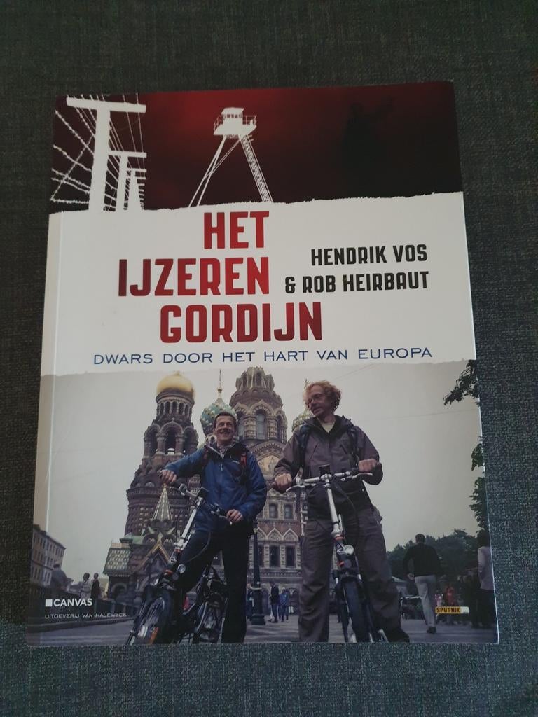 Hendrik Vos - Het ijzeren gordijn, Hendrik Vos; Rob Heirbaut, Europa, Ophalen of Verzenden, Zo goed als nieuw
